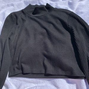 Black crop sweater